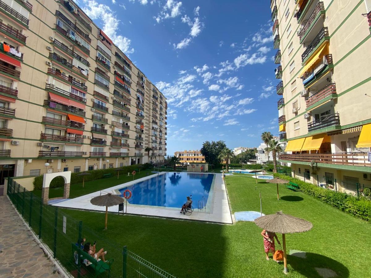 Apartamentos Naciones Playa, La Paloma Benalmádena Extérieur photo